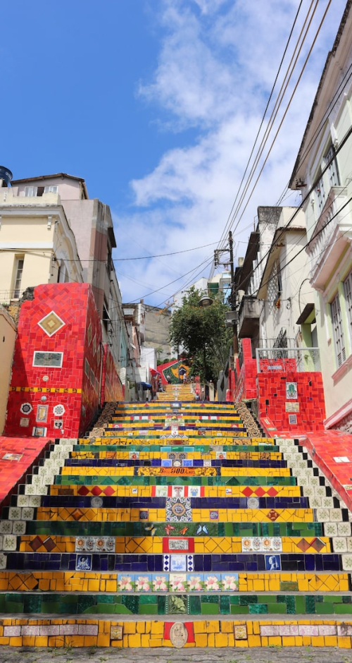 colorful-selaron-steps-rio-de-janeiro-brazil_181624-26578.jpg